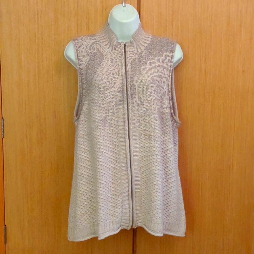 +SZ Coldwater Creek SZ 1X Grey Patterned Zip Front Vest.